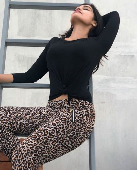 Stunning Dharsha Gupta