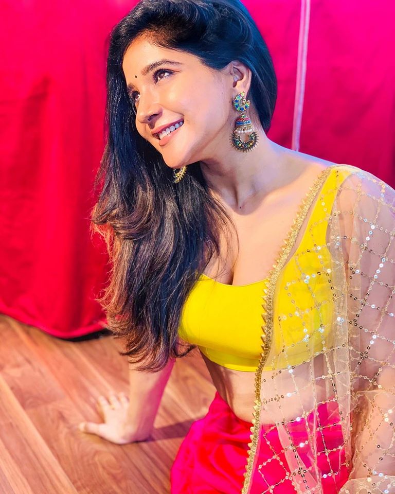 Sakshi Agarwal latest photos